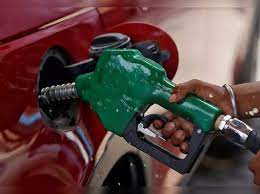Photo of पेट्रोल, डीजल की कीमतों में आज फिर 80 पैसे प्रति लीटर की हुई बढ़ोतरी, जानिए अब क्‍या हो गए नए रेट