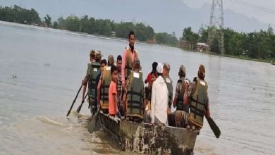 Photo of असम में बाढ़ से 26 जिलों के चार लाख से ज्यादा लोग हुए प्रभावित,सेना ने शुरू किया रेस्क्यू आपरेशन