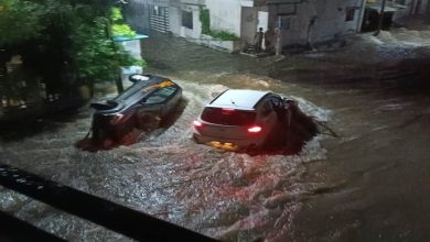 Photo of इंदौर में जारी है भारी बारिश का दौर, कई इलाकों में भरा पानी, स्कूलों की छुट्टी, युवक पानी में बहा