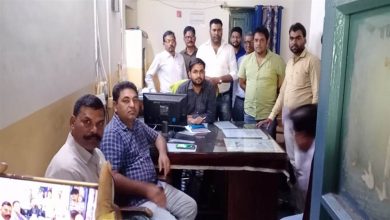 Photo of छतरपुर में लोकायुक्त टीम ने बिजली कंपनी के मुख्य अभियंता को उपभोक्ता से रिश्वत लेते रंगे हाथ पकड़ा…