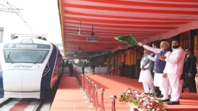 Photo of प्रधानमंत्री नरेंद्र मोदी ने हरी झंडी दिखाकर 8वीं वंदे भारत एक्सप्रेस ट्रेन को किया रवाना