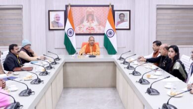 Photo of मुख्यमंत्री ने लखीमपुर खीरी, रायबरेली, सीतापुर जनपद के सांसद/विधायकों के साथ की बैठक