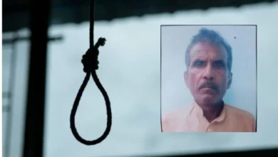 Photo of बदायूं में एक और किसान ने की आत्महत्या, फंदे पर लटकता मिला शव; जांच करेगी पुलिस