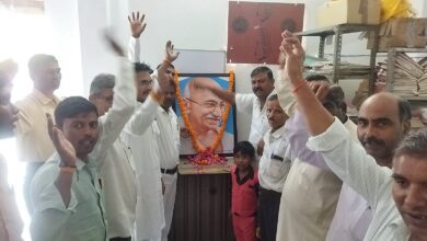 Photo of भा०त०साहू महासभा जिला बरेली के द्वारा राठौर साहू समाज ने श्री आनन्द साहू के निजी कार्यालय बरेली में गाँधी जयन्ती बनाई गयी
