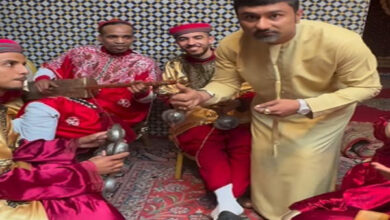 Photo of मुंबई। लोकप्रिय रैपर और गायक यो यो हनी सिंह ने 2013 की फिल्म ‘चेन्नई एक्सप्रेस’ के अपने गाने ‘लुंगी डांस’ को मोरक्कन स्पिन दिया।