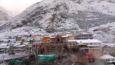 Photo of उत्तराखंड में मौसम का मिजाज सख्त, चारधाम समेत हिमालय की चोटियों पर बर्फबारी; वर्षा और ओलावृष्टि का अलर्ट