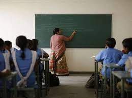 Photo of यूपी में परिषदीय स्कूलों के शिक्षकों को लेकर बड़ा आदेश, शिक्षा महानिदेशालय ने द‍िए ये निर्देश