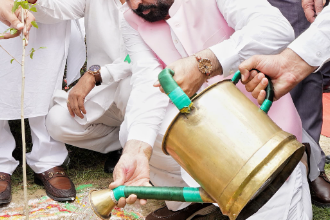 Photo of बादल परिवार के अपराध अक्षम्य, बागी अकाली नेतृत्व भी परिवार के अपराधों में बराबर जिम्मेदार