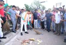 Photo of उप मुख्यमंत्री श्री केशव प्रसाद मौर्य ने स्वच्छता ही सेवा पखवाड़ा का लखनऊ के बालागंज चौराहे पर किया शुभारंभ