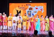 Photo of महाराष्ट्र दिवस पर लखनऊ में ‘सुर संध्या’ सांस्कृतिक कार्यक्रम, मराठी गीत-संगीत ने मोहा मन