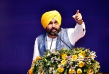 Photo of पंजाब को नशामुक्त करने की शपथ: मुख्यमंत्री मान की चंडीगढ़ में पदयात्रा, युवाओं से नशा विरोधी आंदोलन का नेतृत्व करने की अपील