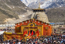 Photo of उत्तराखंड में भारी बारिश से तबाही, केदारनाथ मार्ग पर सड़क बहने से यात्रा बाधित