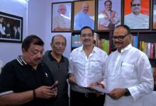Photo of घर में दुकान खोलने की अनुमति पर व्यापारियों ने जताई खुशी, उप मुख्यमंत्री से की मुलाकात