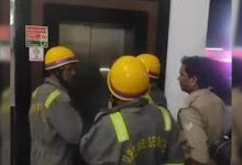Photo of लखनऊ: अचानक लिफ्ट बंद, लोगों में मचा हड़कंप