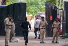 Photo of दिल्ली के 5 स्कूलों में बम की धमकी — इस हफ़्ते की तीसरी घटना