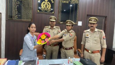 Photo of बरेली में महिला सशक्तिकरण की मिसाल — 12वीं की छात्रा बनी एक दिन की थाना प्रभारी