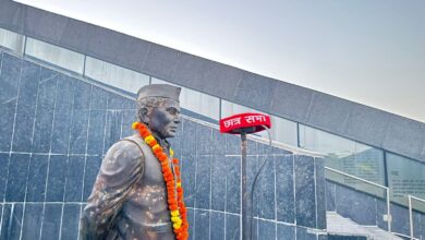 Photo of लखनऊ में JP नायक की प्रतिमा पर छात्र सभा ने किया माल्यार्पण, पुलिस को बताया सख्त पहरा