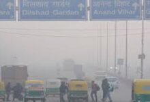 Photo of दिल्ली-एनसीआर में घना कोहरा, गंभीर प्रदूषण और ऑरेंज अलर्ट; जनजीवन प्रभावित, उड़ानें रद्द