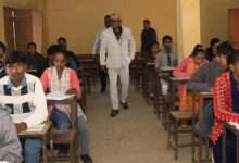 Photo of डीएम बरेली ने जनपद बरेली में संचालित बोर्ड परीक्षा केंद्र का किया औचक निरीक्षण