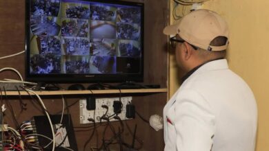 Photo of डीएम बरेली का बोर्ड परीक्षा केंद्र पर औचक निरीक्षण