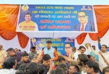 Photo of महापौर डॉ. उमेश गौतम ने भव्य शोभायात्रा का किया जोरदार स्वागत