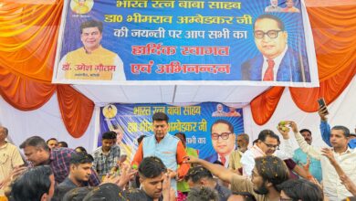 Photo of महापौर डॉ. उमेश गौतम ने भव्य शोभायात्रा का किया जोरदार स्वागत