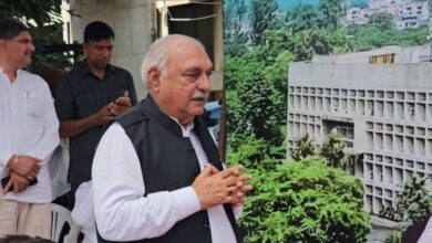 Photo of कांग्रेस ने सत्र छोड़ा, बाहर बनाई समानांतर विधानसभा