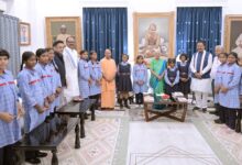 Photo of ‘आशीर्वाद का दीया’ से शुरू हुआ सेवा संकल्प अभियान, सीएम योगी ने किया शुभारंभ