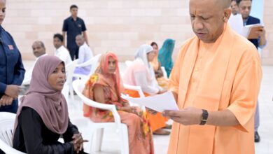 Photo of जनता दर्शन में सीएम योगी ने सुनीं जनसमस्याएं, शीघ्र निस्तारण के निर्देश