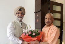 Photo of मुख्यमंत्री योगी से दिल्ली के उपराज्यपाल तरनजीत सिंह संधू की शिष्टाचार भेंट