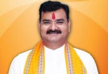 Photo of पीलीभीत में वोटर लिस्ट विवाद: दो एसडीएम जिला मुख्यालय से संबद्ध, कंप्यूटर ऑपरेटर पर कार्रवाई