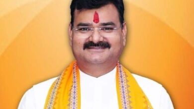 Photo of पीलीभीत में वोटर लिस्ट विवाद: दो एसडीएम जिला मुख्यालय से संबद्ध, कंप्यूटर ऑपरेटर पर कार्रवाई